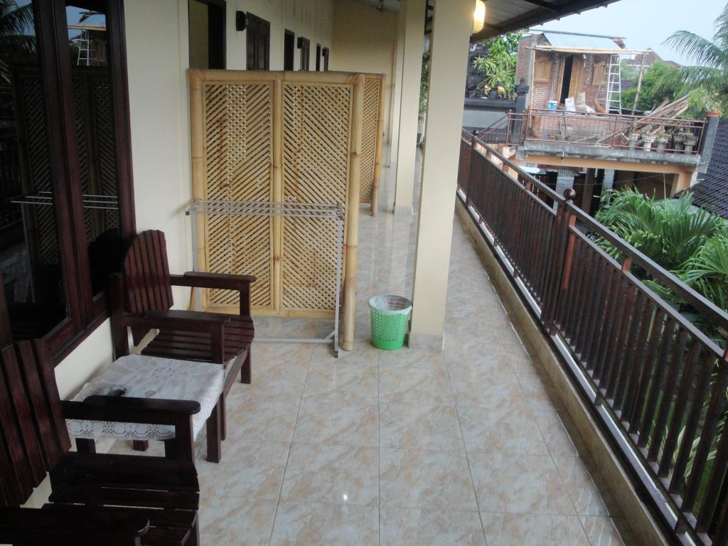 Puji Homestay Mataram Extérieur photo