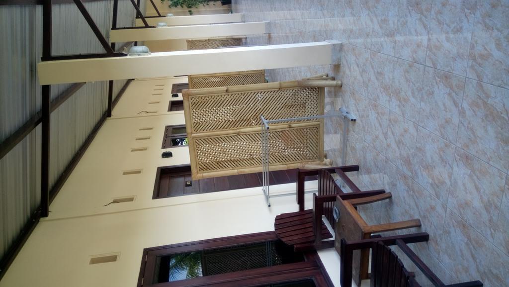 Puji Homestay Mataram Extérieur photo