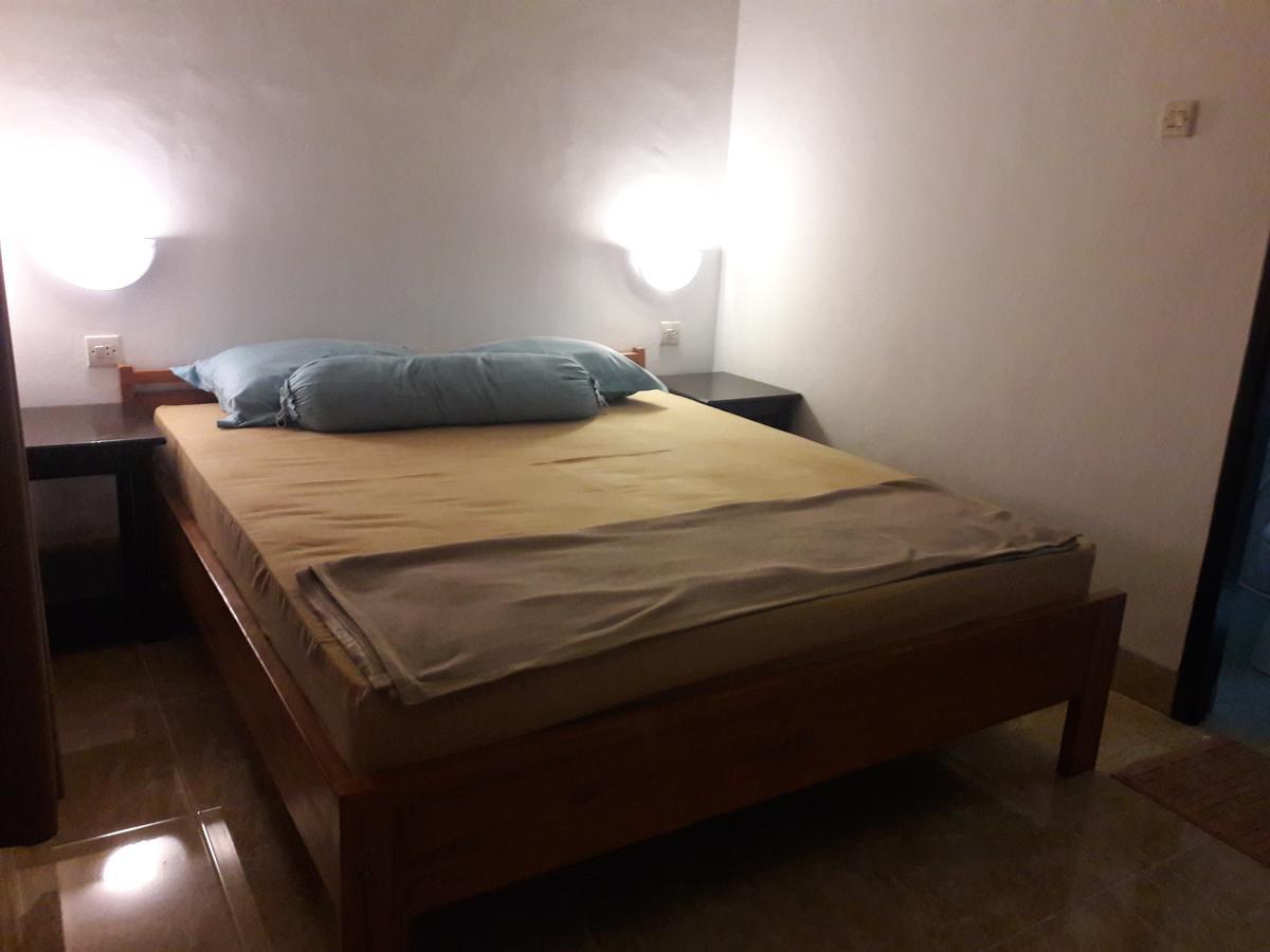 Puji Homestay Mataram Extérieur photo